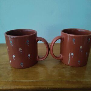 Set of (2) Vtg CCCC England Brown Ceramic Coffee Mugs Floral 1984 Design